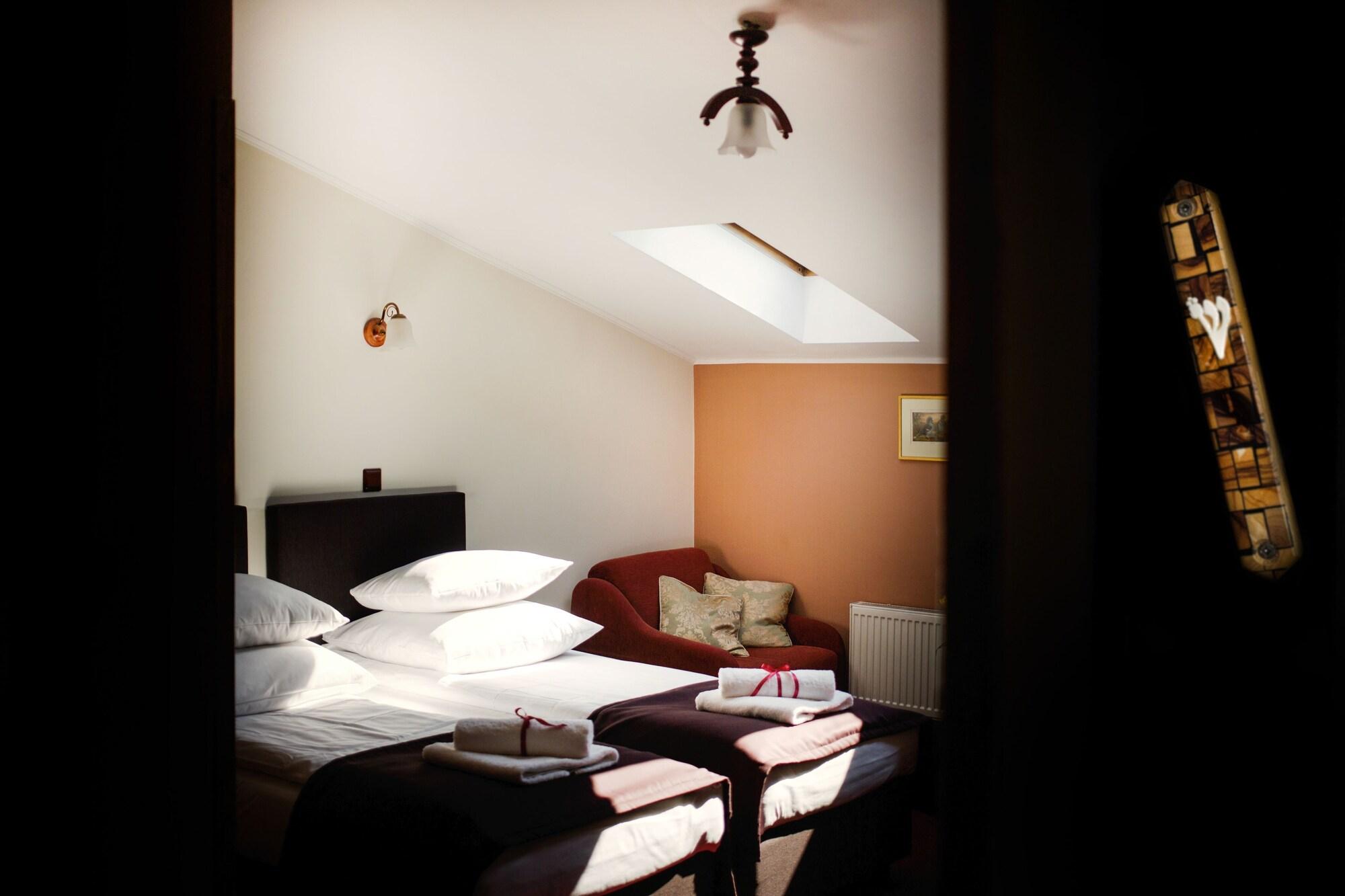 Hotel Eden Krakow Luaran gambar