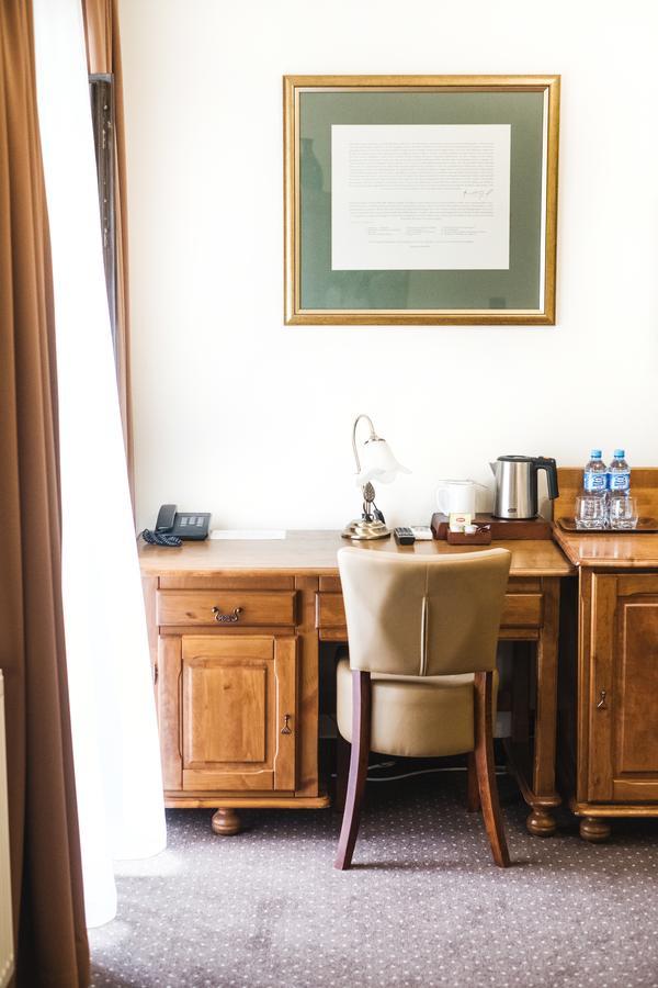Hotel Eden Krakow Luaran gambar