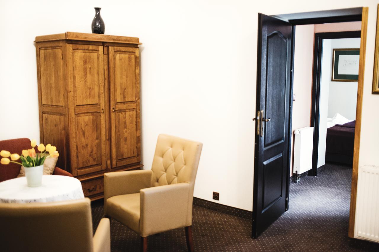 Hotel Eden Krakow Luaran gambar